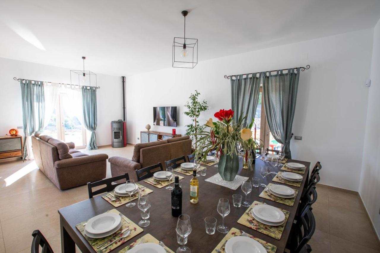 צ'לייה מספיקה Exclusive Luxury Villa Monte Pompilio מראה חיצוני תמונה